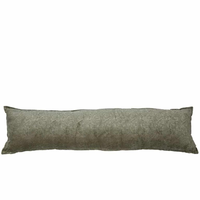 Velvet Kussen Delfina olijfgroen 120×30 cm – MrsBloom